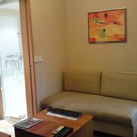 入ってすぐのリビング