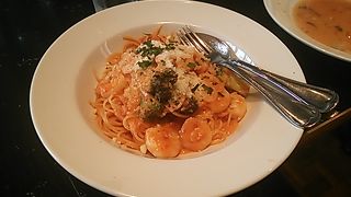 美味しいお店が集まっています。