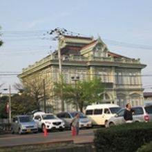 弘前城公園すぐそば