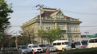 弘前城の近くの洋館