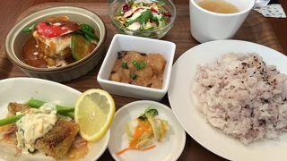 お茶するくらいならいいかも