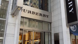 中央通り沿いです