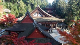 伽藍と琵琶湖の眺めが素晴らしい近江八幡市の古刹