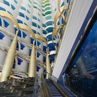 上りエスカレーターです