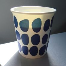 マリメッコ柄のカップ（コーヒー用）