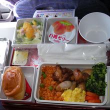 子供用の機内食（関空発）