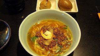 一杯50元。良心的な価格設定