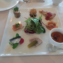 ワインによく合う前菜の盛り合わせ