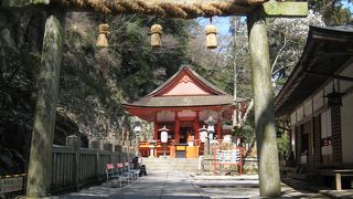 荘厳な雰囲気の奥社