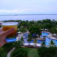 部屋からの眺め。インペリアルに乾杯♪