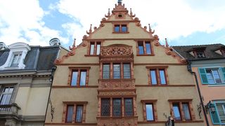 現在はレストラン・ホテルとして使用されています