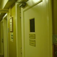 手動のエレベーター