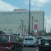 国道からも視界性の高い外観