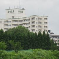 施設だけでなく、周囲の広い敷地の緑も魅力です。