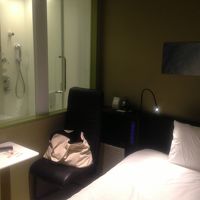 部屋とシャワールーム