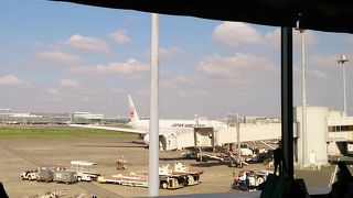 出発までドリンク飲みながらゆっくりできます。