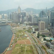 IFCから撮影。埋立地が公園に生まれ変わってました