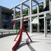 「ファブニール・ドラゴン?」 アレクサンダー・コールダー 1