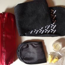 アイマスク・靴下・耳栓・リップバーム・歯ブラシセット