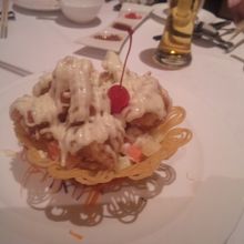 伊勢海老（たぶんロブスター）のサラダ。エビマヨの高価版？