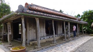 琉球村に入って最初の琉球古民家