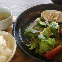 スープがインスタントっぽい味なので、それがちょっと残念