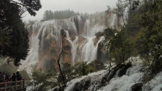 滝の規模が段違い！　日本にはない景観です