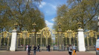 バッキンガム宮殿の帰りに立ち寄りたい！