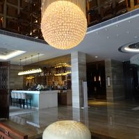 ホテルを入ると豪華なロビー