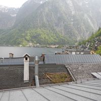 窓からのハルシュタット湖