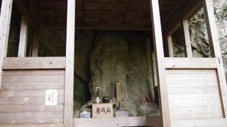 スズメバチ注意