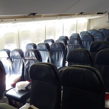エコノミークラスのシート