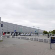 10分歩いてやっと入り口