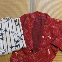 舌切り雀の柄が入った浴衣が可愛いです。