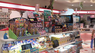 ビルまるごとオモチャ箱