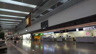 早朝の第一ターミナル