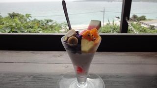 水族館へ行く途中にある雰囲気抜群の海カフェ