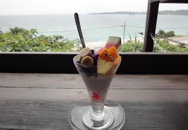 水族館へ行く途中にある雰囲気抜群の海カフェ