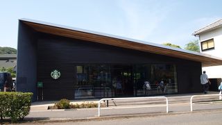 鎌倉駅から5分ほどのスタバ