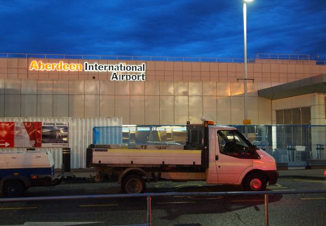 ローカル空港の落ち着いた雰囲気