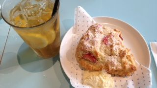 おすすめはスコーン