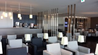 新設クレカラウンジは貸切でした