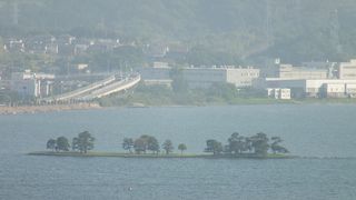 宍道湖にかかる唯一の橋です