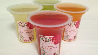 エキュート品川１Fにあるフランス生まれのマカロンで有名な洋菓子店