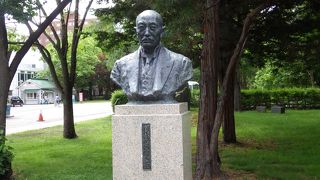 ほとんど訪れる人もないようです。