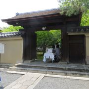 京都・紫野にある大徳寺の塔頭。