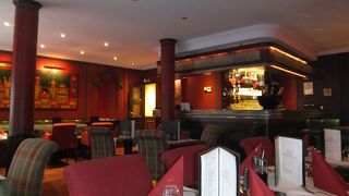 カフェ 221 (ホテル ロワイヤル サントノーレ内)