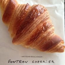 店内は女性でいっぱい