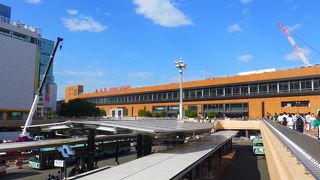 快晴の仙台駅は初夏の暑さ