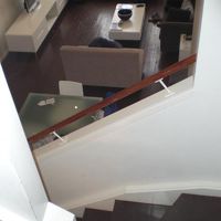 2階から階下を望む